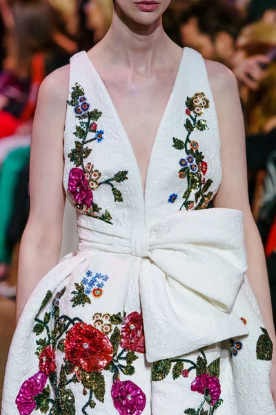 Look 124